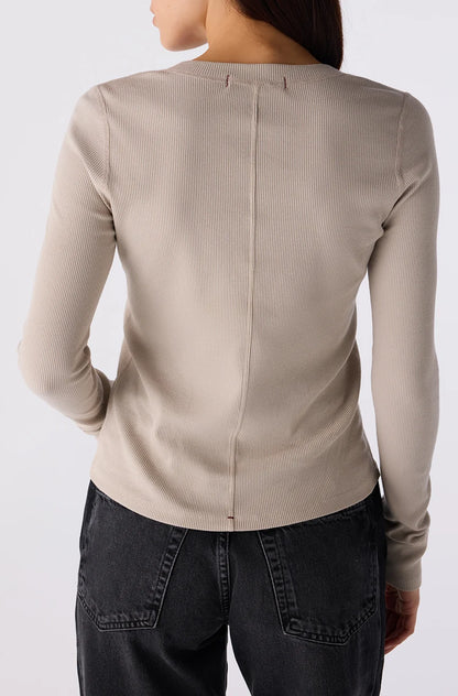 Amo - Calla Henley