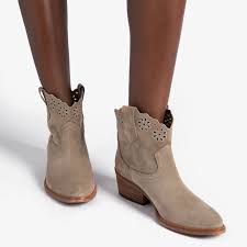 Penelope Chilvers - Cali Broderie Suede Cowboy Boot